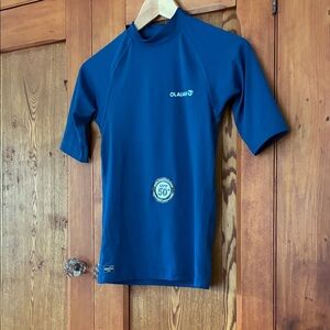 10/25$ 🧁 Short Sleeve UPF 50+ Shirt - Blue